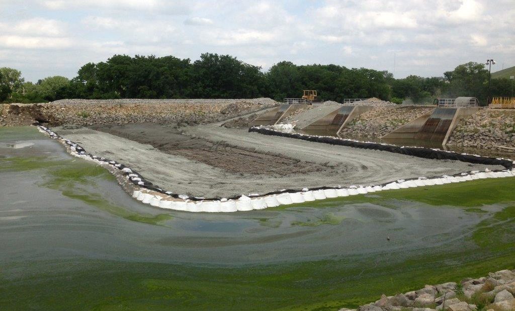 TrapBags as a cofferdam