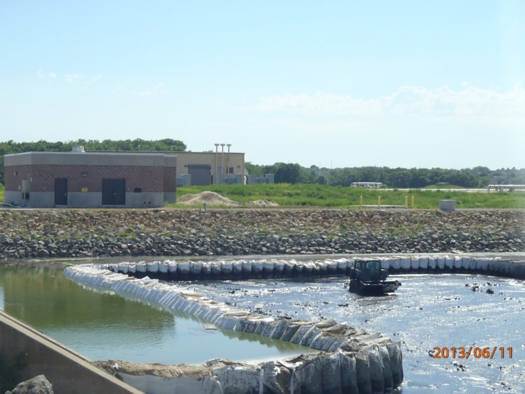 Cofferdam made with TrapBags